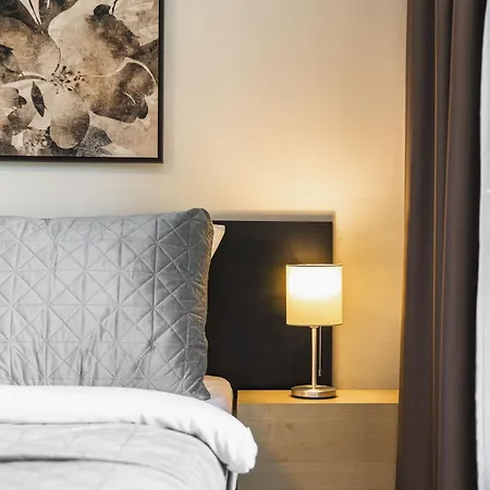 Sunny Nest By The Inverted Pyramid Lejlighed Bratislava
